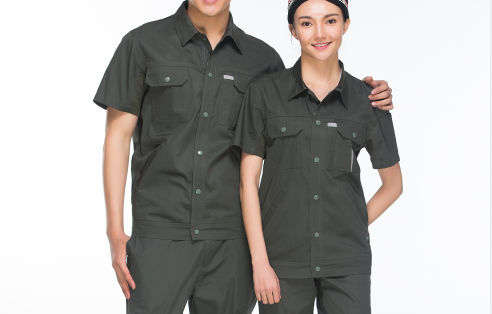 公司夏季服裝定制，短袖工作服定制不僅需要舒適還需要透氣/耐磨